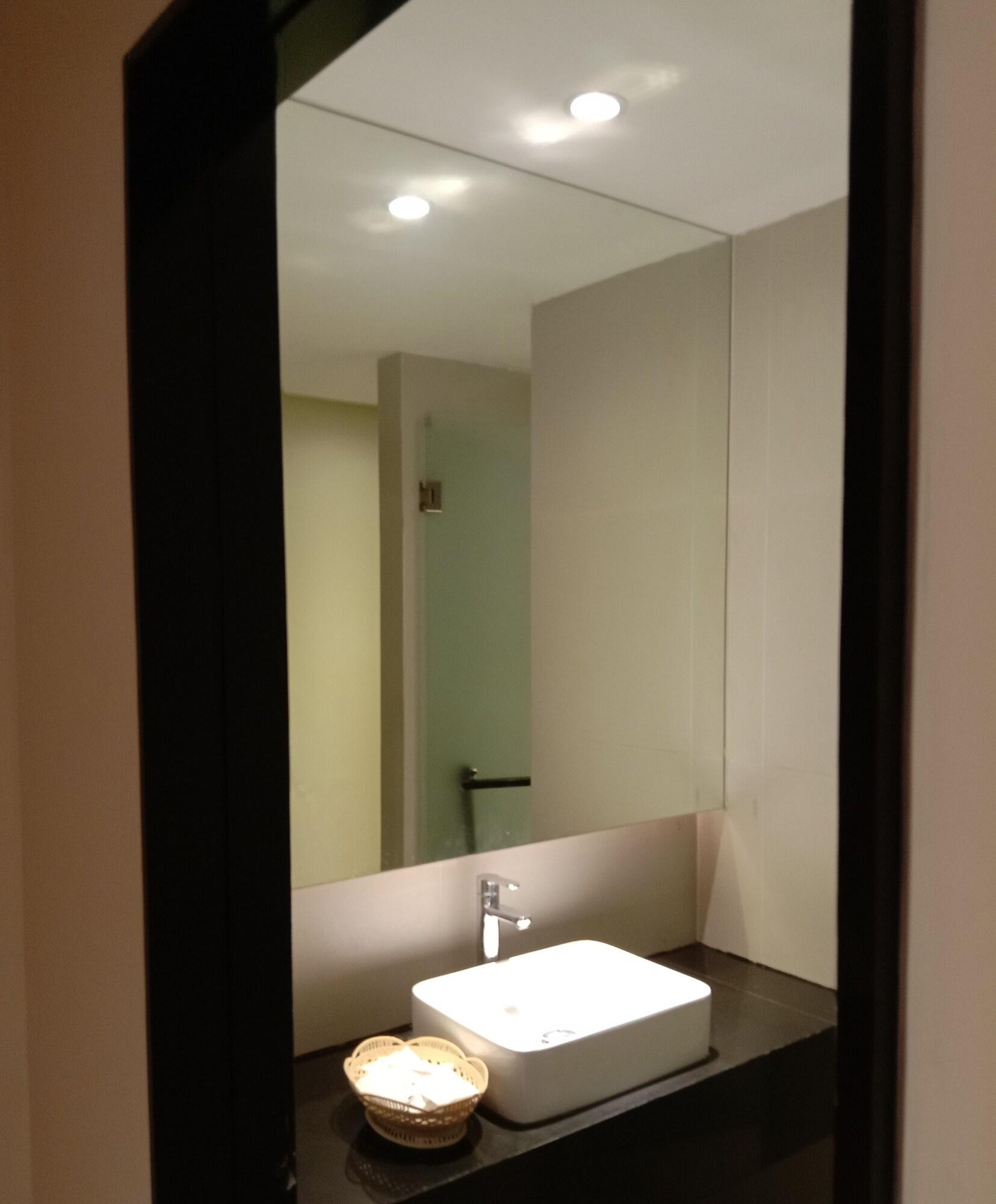 יאנגון Shwe Pyi San Yar Hotel מראה חיצוני תמונה