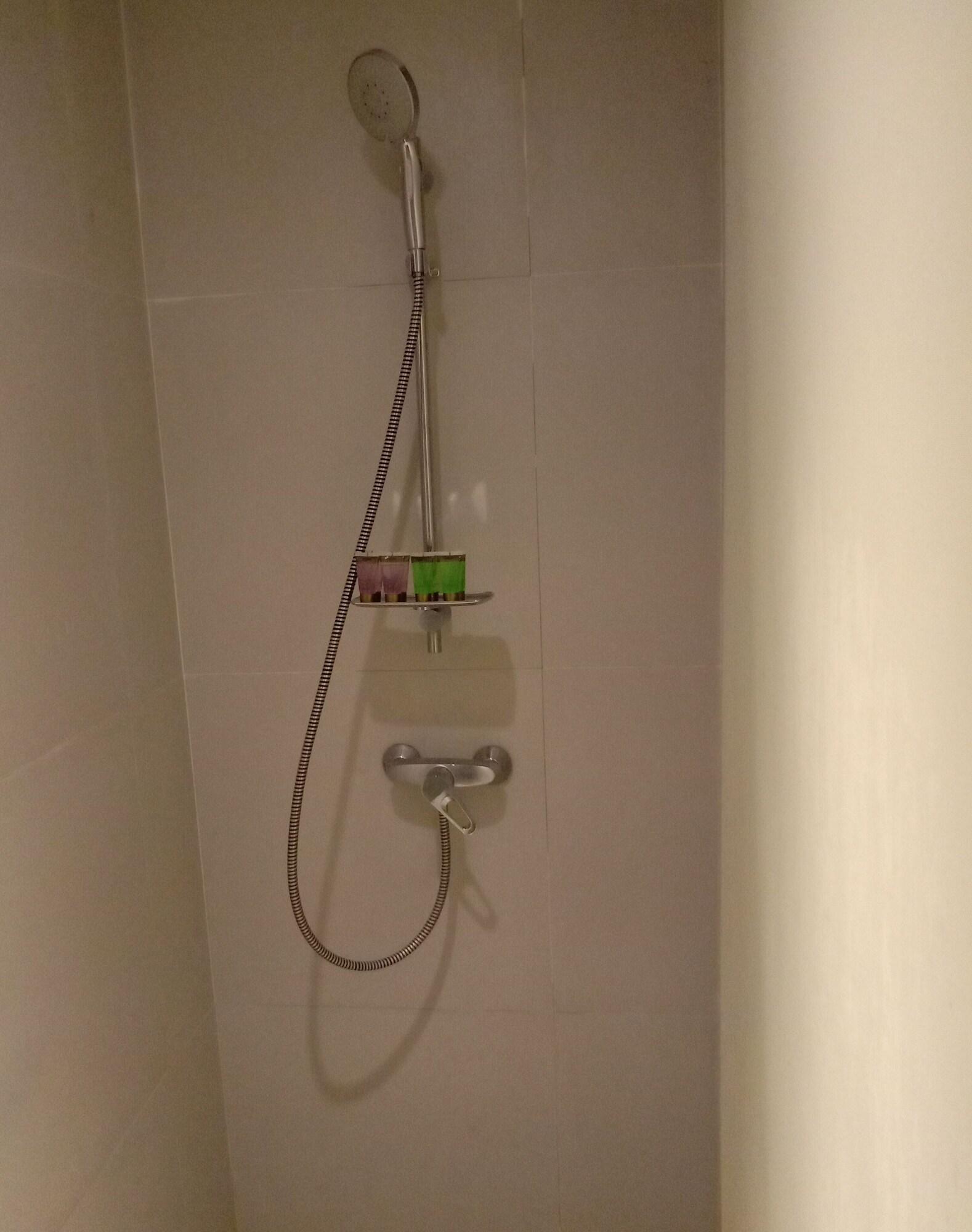 יאנגון Shwe Pyi San Yar Hotel מראה חיצוני תמונה