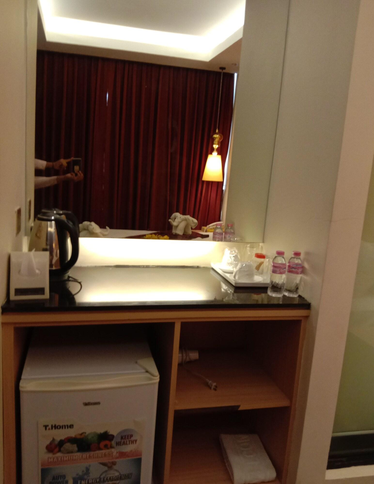 יאנגון Shwe Pyi San Yar Hotel מראה חיצוני תמונה